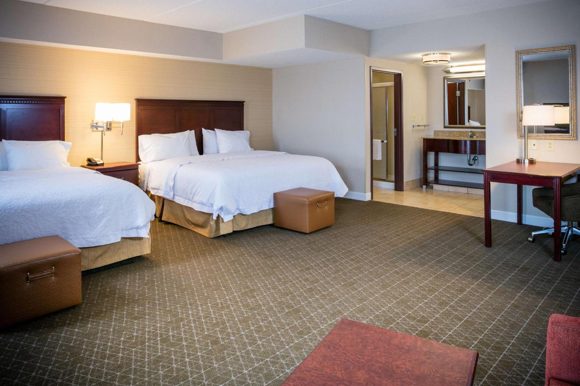 Hampton & Toledo-perrysburg 3*