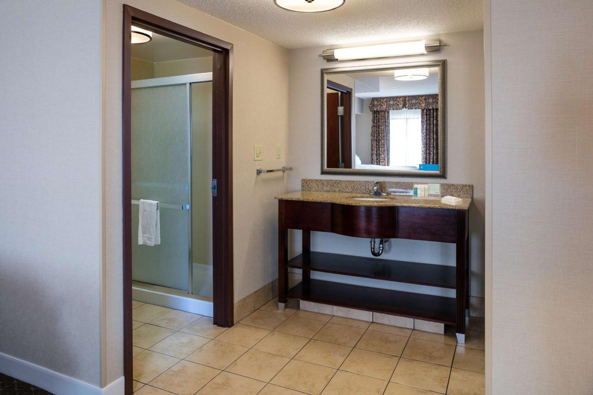 Hampton & Toledo-perrysburg Hotel Rossford