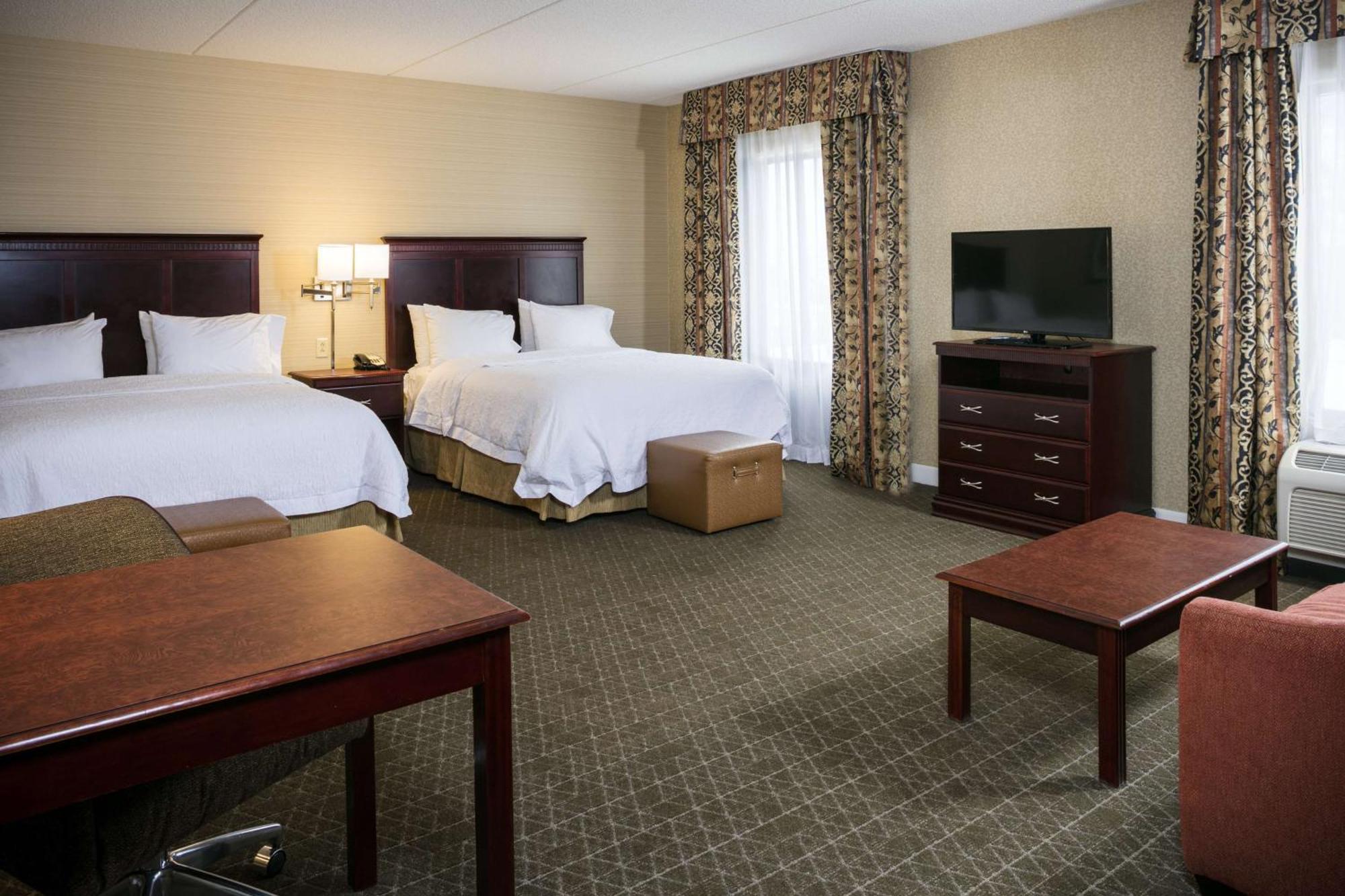 Hampton & Toledo-perrysburg Hotel